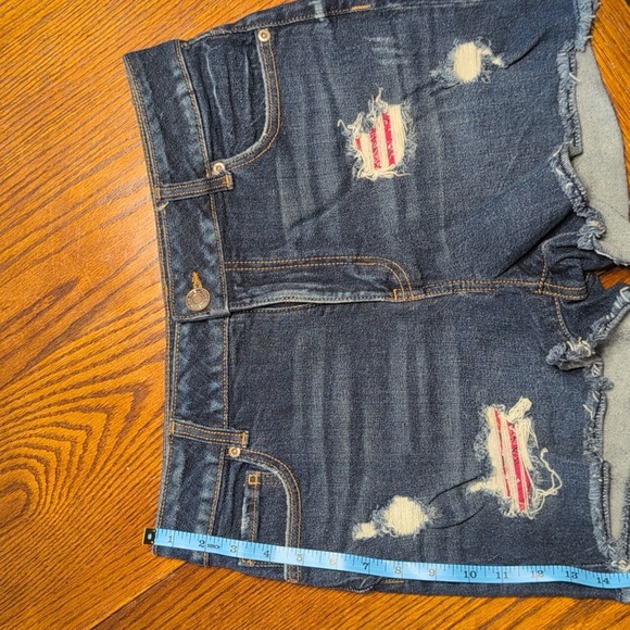 Maurice’s shorts, size 10 - Picture 2 of 5